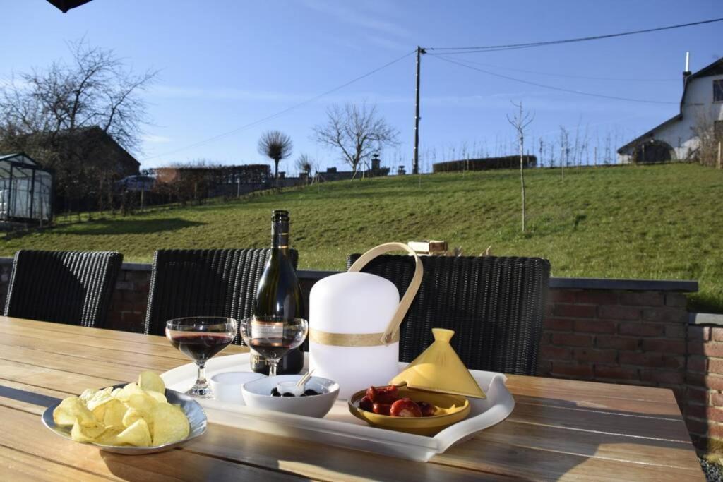 Gite Le 44 - Au Calme Avec Jardin, Proche De Namur Exterior photo